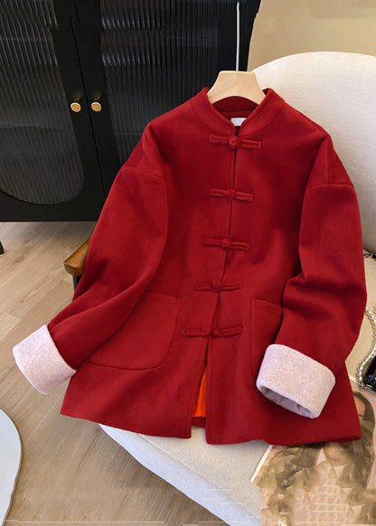 Manteau en laine épaisse avec poches à boutons et col montant rouge pour l'hiver QG033