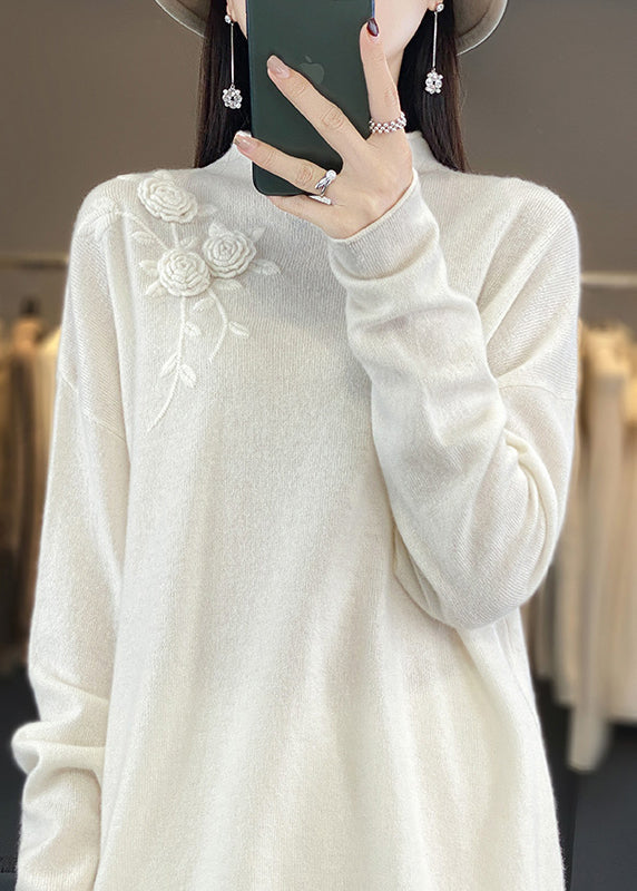 Neuer schlichter beigefarbener bestickter Wollstrickpullover Frühling TQ015