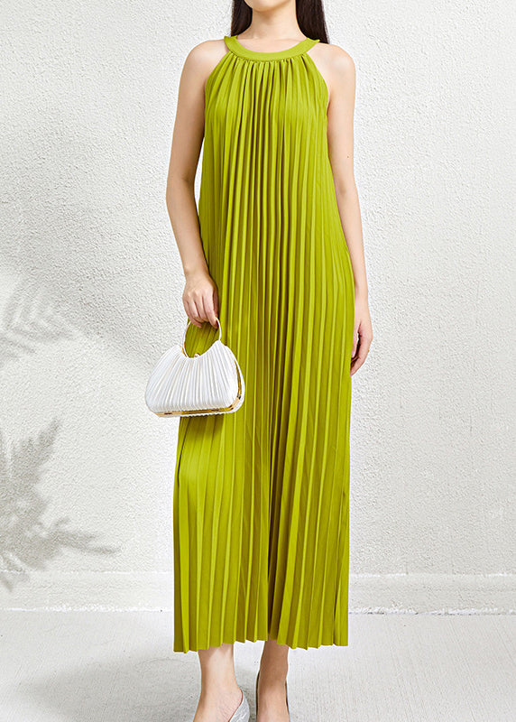 Grünes, faltiges Neckholderkleid mit langen Taschen, ärmellos, Bio