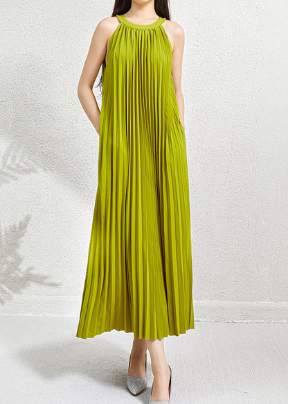 Grünes, faltiges Neckholderkleid mit langen Taschen, ärmellos, Bio