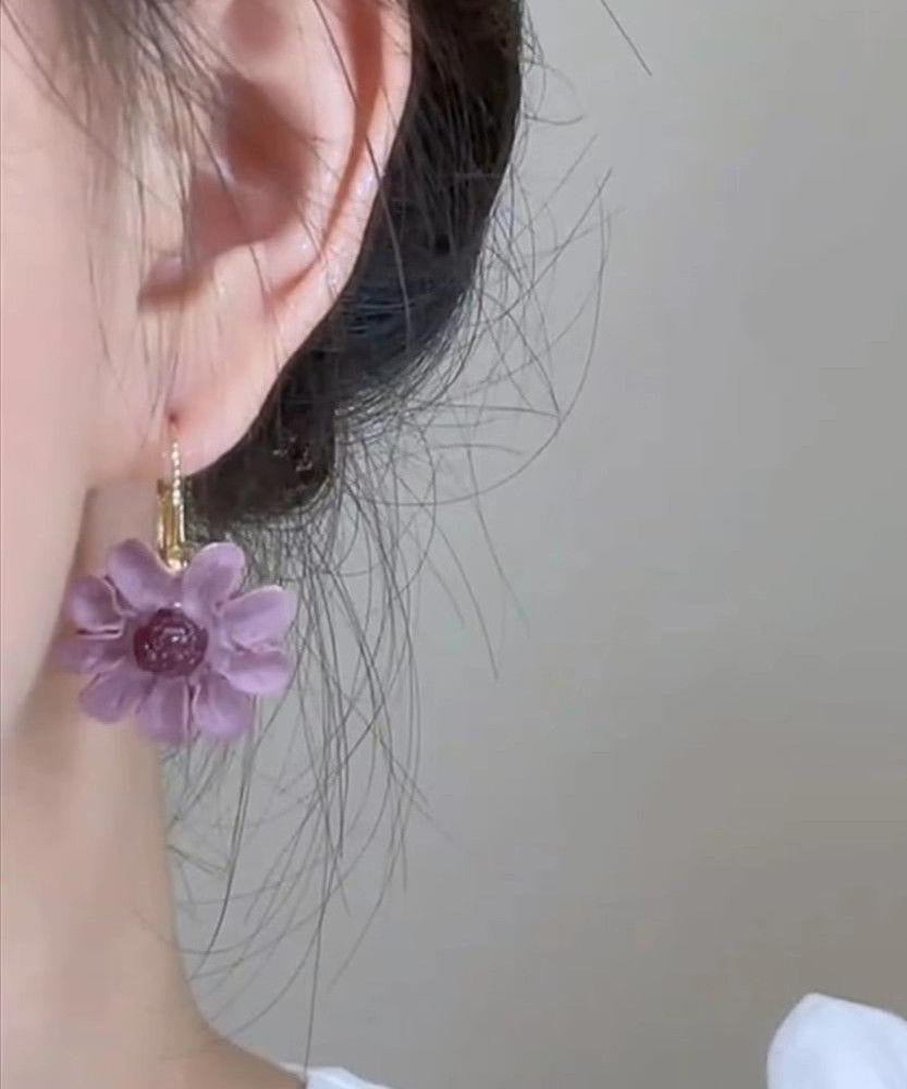 Boucles d'oreilles pendantes florales originales en cuivre violet surdoré YZ015