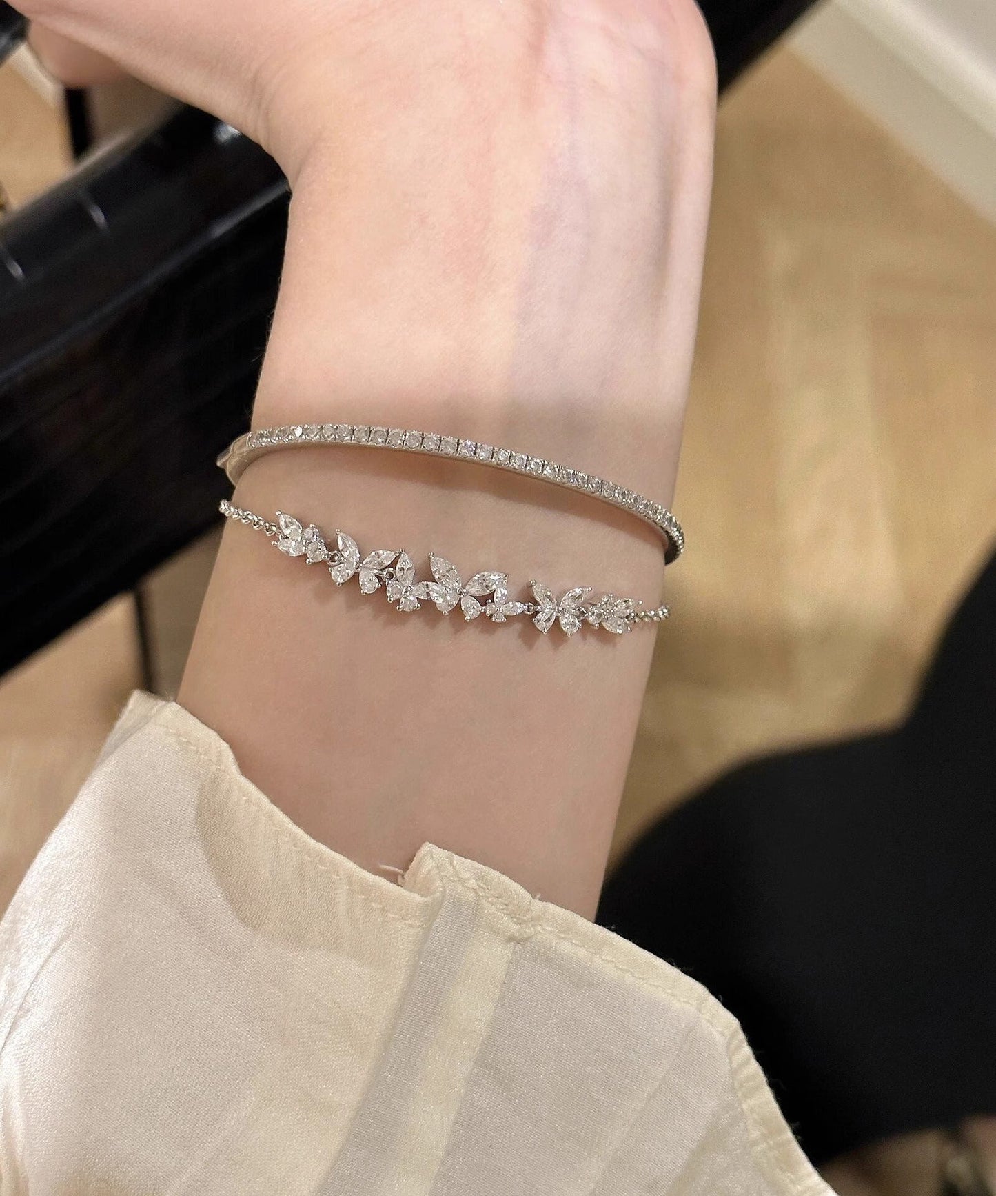 Original Silk Sterling Silver Zircon Butterfly Tassel Charm Bracelet QI056