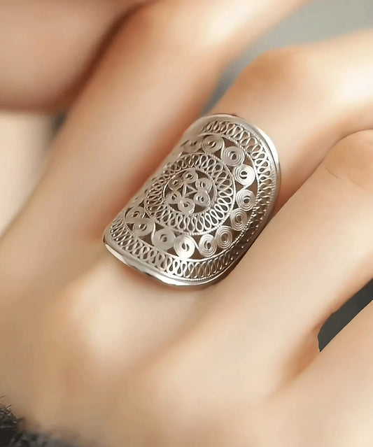 Übergroße ausgehöhlte Ringe aus Sterlingsilber aus Seide TX019