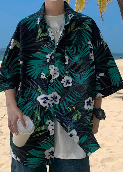 Grüne Baumwollhemden mit bedruckten Ärmeln und Taschen, halbe Herrengröße