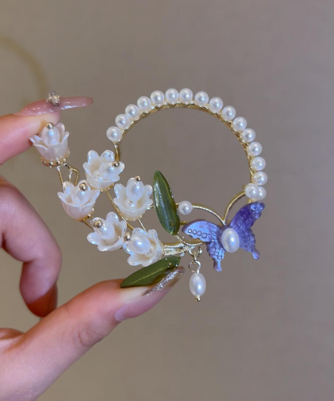 Retro White Alloy Pearl Lily Of The Valley Tassel Hairpin QD027