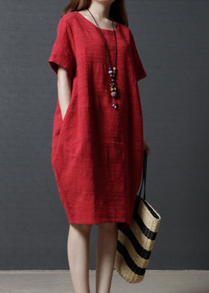 Schlichtes rotes Leinenkleid für den Hochsommer in Übergröße