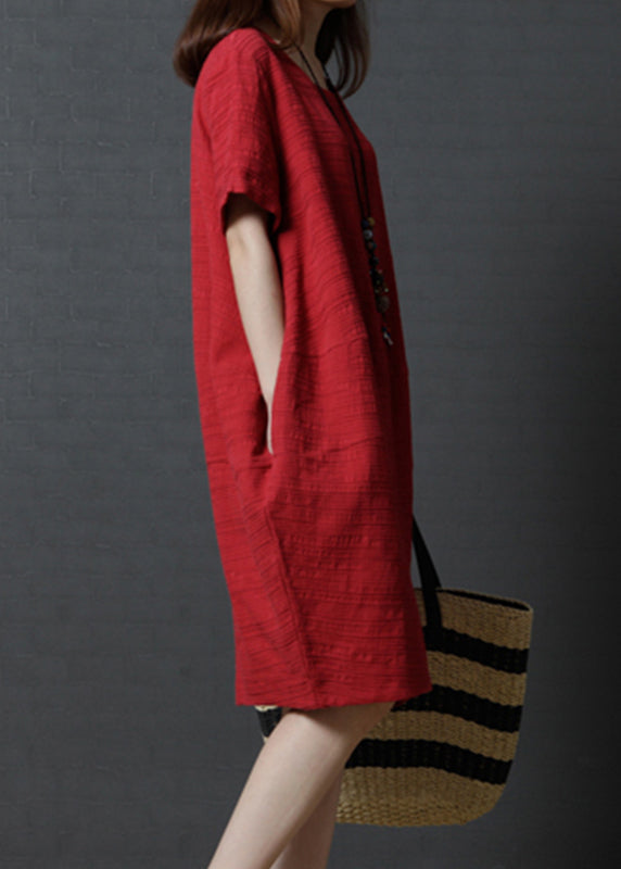 Schlichtes rotes Leinenkleid für den Hochsommer in Übergröße