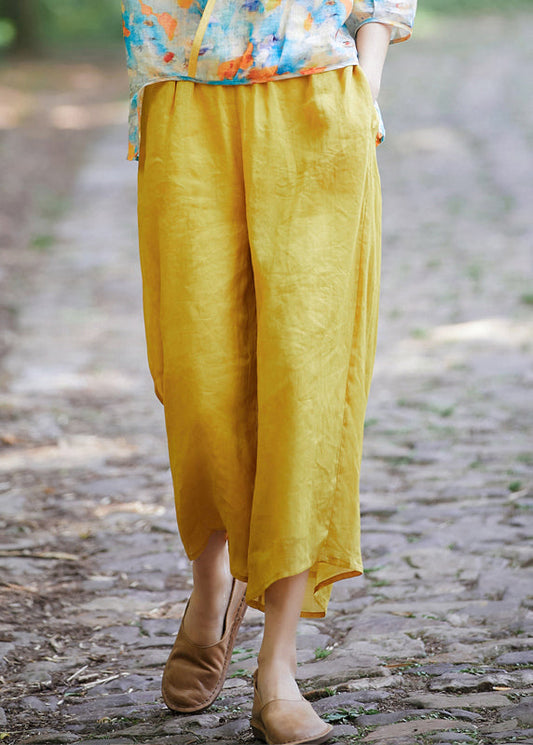 Pantalon court d'été en lin jaune avec poches élastiques et taille simple