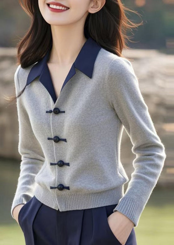 Pull en tricot à boutons et col Claudine gris coupe slim, printemps TF038