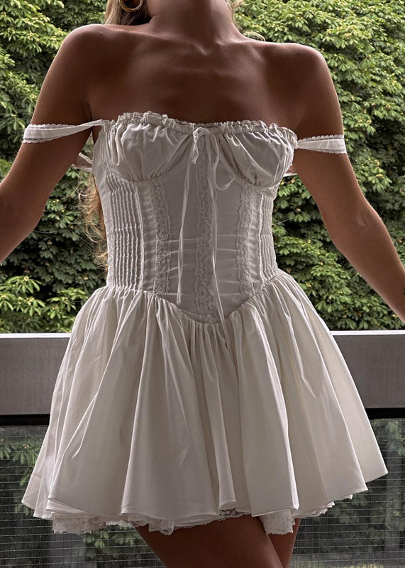 Slim Fit Weißes Spitzenkleid aus massiver Baumwolle, mittellang, ärmellos YZ035