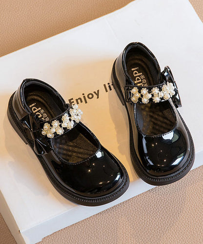 Chaussures pour filles avec sangles et boucle, mocassins noirs à perles et clous élégants
