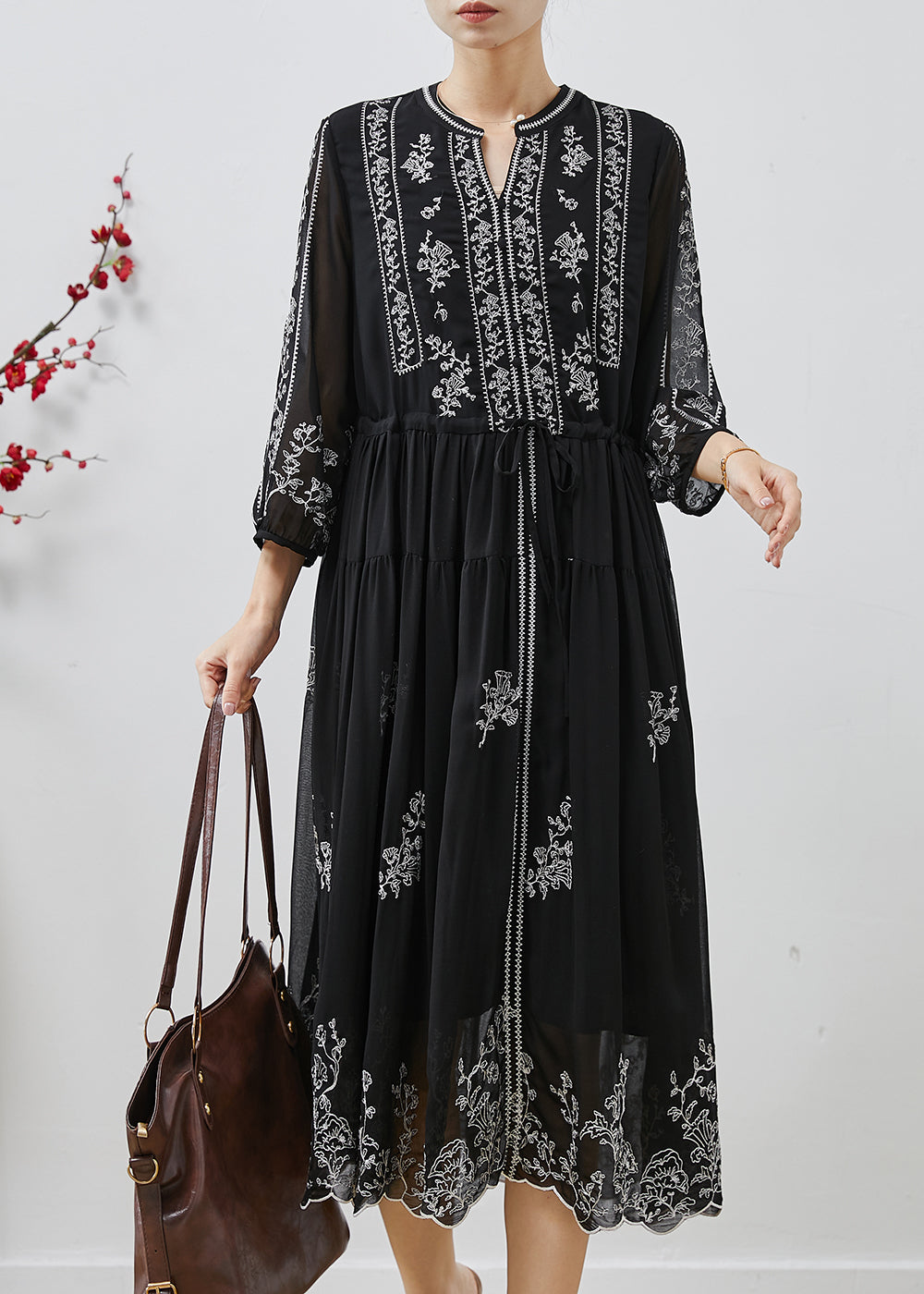 Stylish Black Embroidered Chiffon Cinched Dresses Summer AP1063