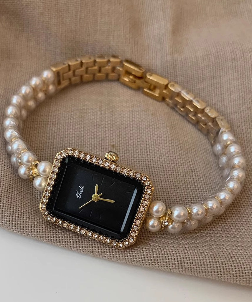 Montre élégante en métal noir avec chaîne carrée et perles YI049