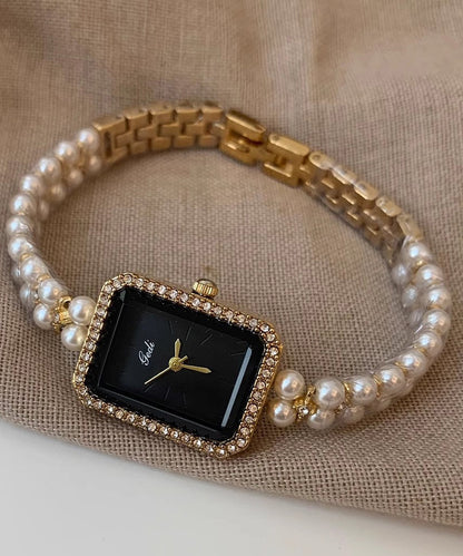 Montre élégante en métal noir avec chaîne carrée et perles YI049
