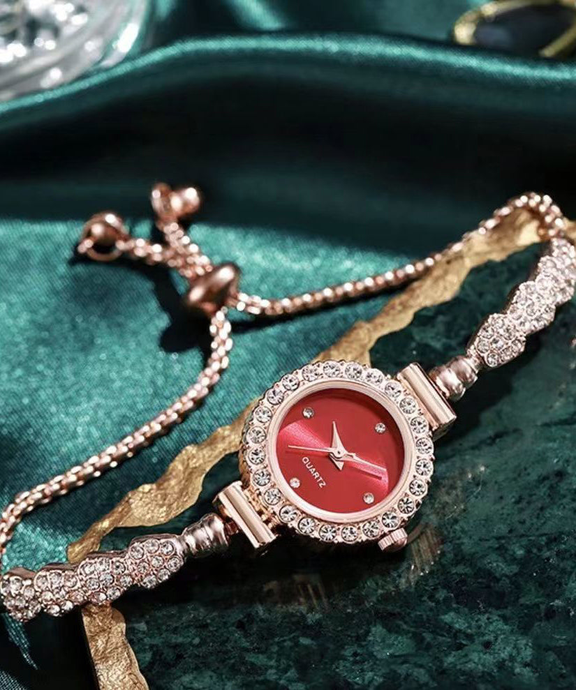 Montres élégantes en alliage de zircon vert avec mouvement à quartz