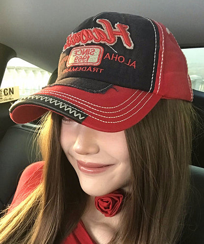 Casquette de baseball brodée en denim rouge élégante