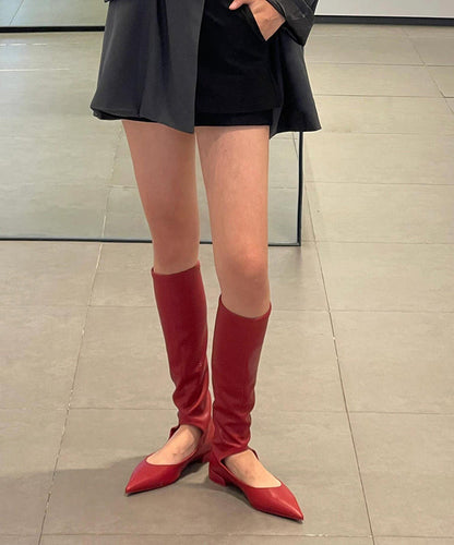 Bottes élégantes rouges à épissure, bout pointu ajouré et fermeture éclair OM008