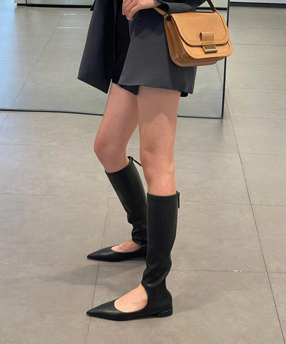 Bottes élégantes rouges à épissure, bout pointu ajouré et fermeture éclair OM008