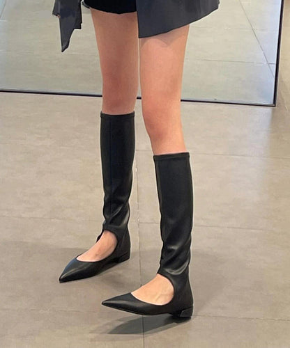 Bottes élégantes rouges à épissure, bout pointu ajouré et fermeture éclair OM008