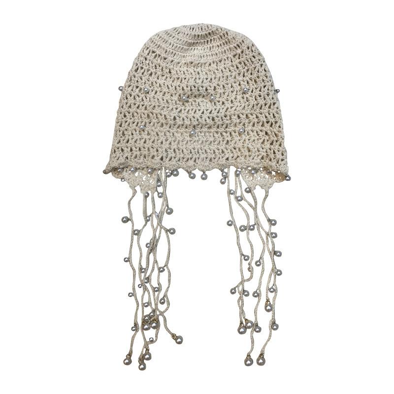 Bonnet tricoté à la main en coton avec perles et pompons OP1021