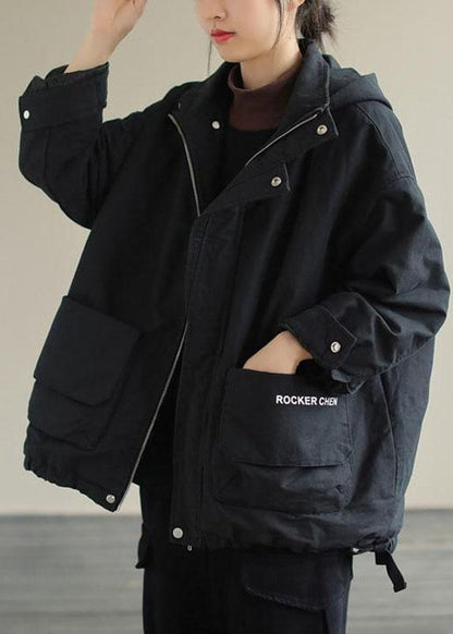 Manteau d'hiver en coton noir unique à manches longues avec poches à capuche QS041