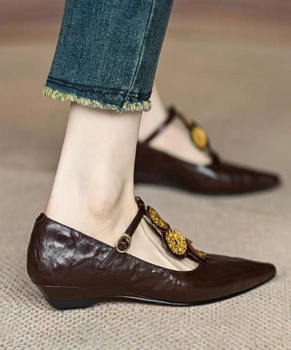 Escarpins compensés marron uniques à bout pointu et bride à boucle AH672