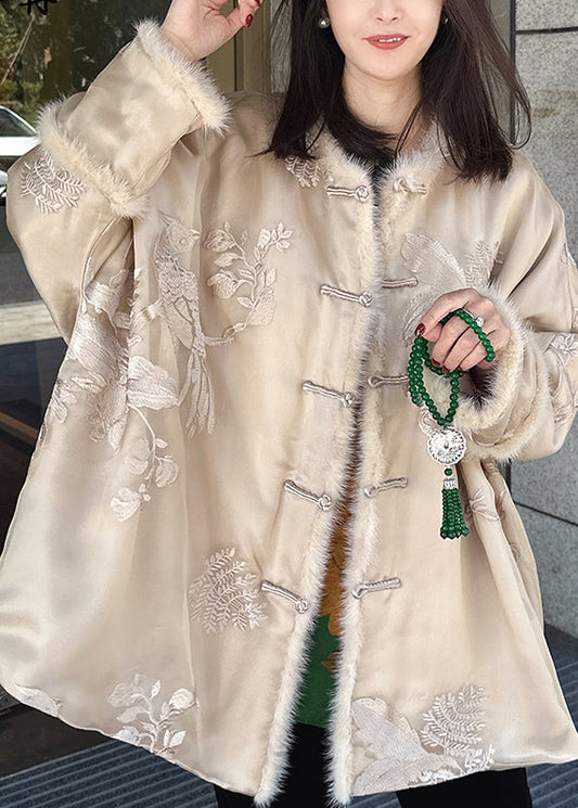 Manteau vintage beige brodé en vison et patchwork de coton fin pour l'hiver RF002