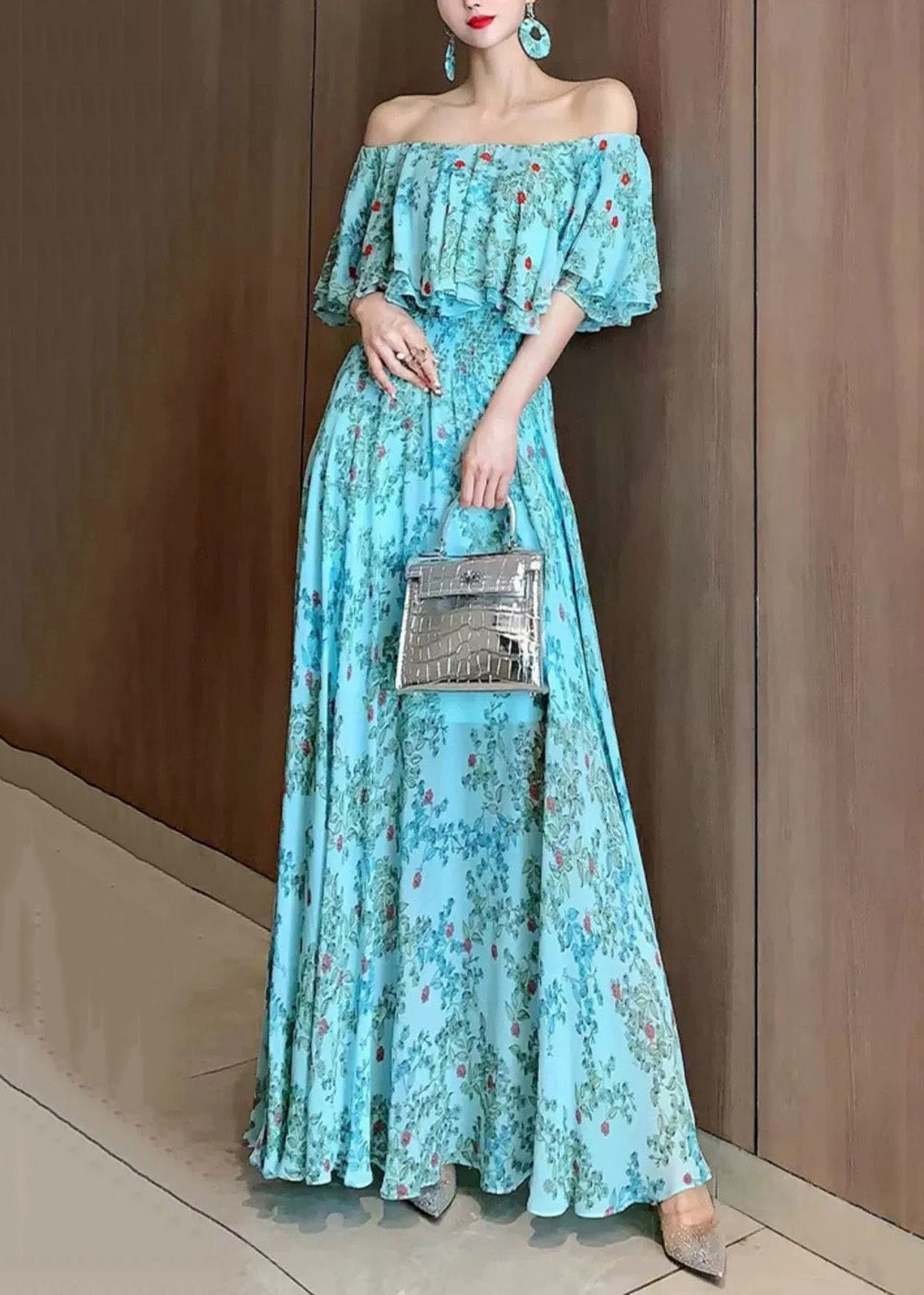 Chiffon-Ausschnitt Vogue Kleider Slash Blau Sommerurlaub
