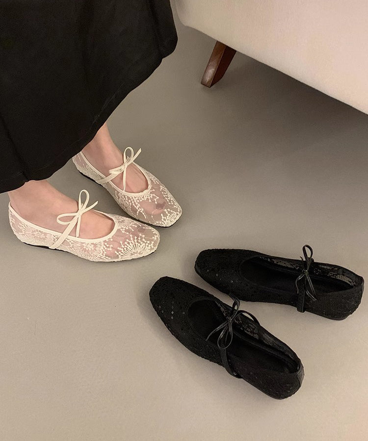 Chaussures plates brodées en maille respirante avec nœud pour femme, beiges