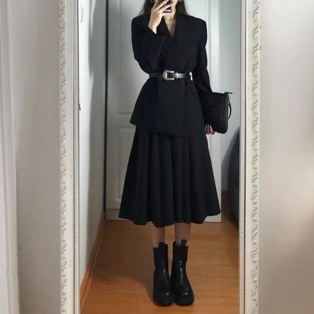 Plain Blazer / Faux Leather Belt / Midi A-Line Skirt / Set