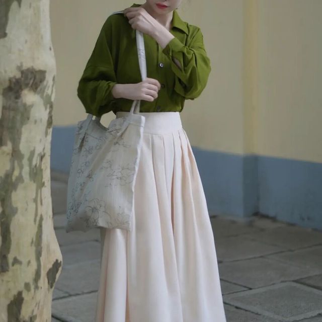 Puff-Sleeve Shirt / Midi A-Line Skirt / Set