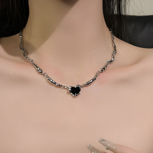 Choker Alloy Heart Pendant