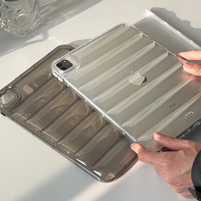 iPad Transparent Textured Case