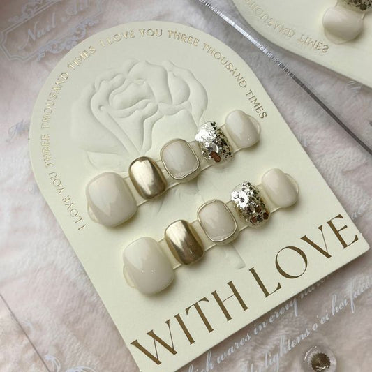 Paillettenbesetzte/schlichte Kunstnagelspitzen