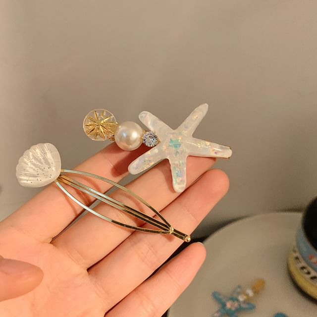 Faux Hair Shell Clip Pearl Starfish / Resin