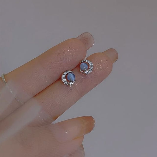 Sterling Silver Earring Stud Moon