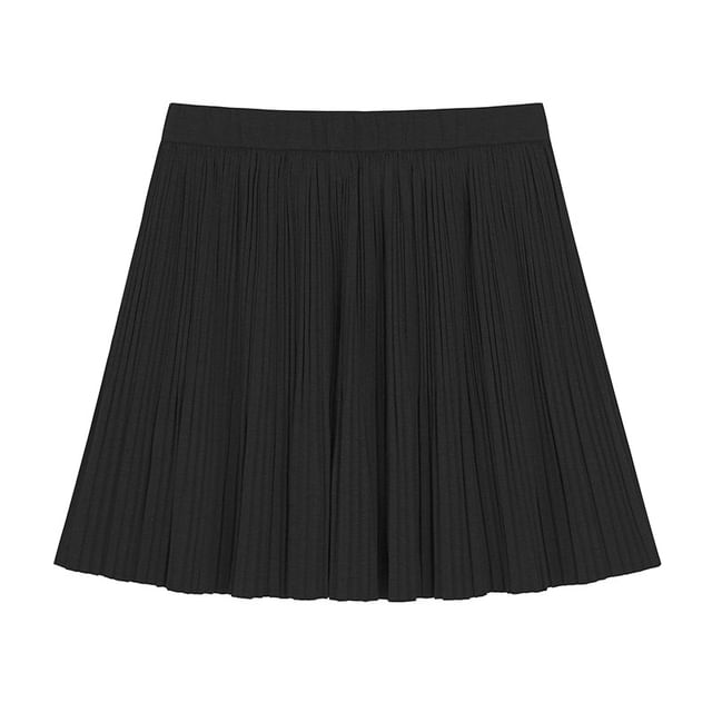Mid Rise Plain Mini Pleated Skirt