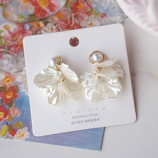 Petal Earring Faux Chandelier Pearl Alloy
