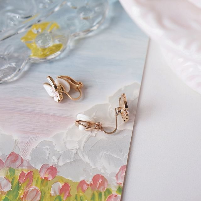 Butterfly Alloy Floral / Stud Earring