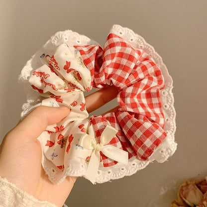 Scrunchie Cherry Trim Floral Bandana / Designs) (Various Lace