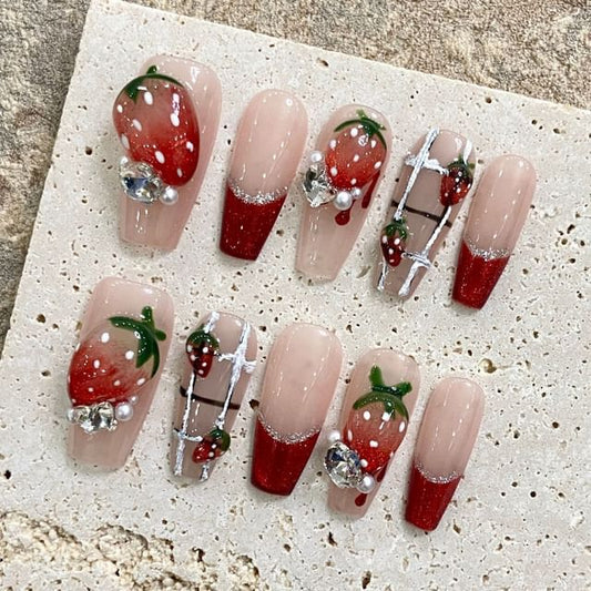 Presse à ongles à la fraise