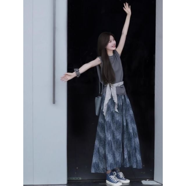 Cap-Sleeve Crew Neck Plain Tee / High Waist Tie Dye Maxi A-Line Skirt / Belt / Set