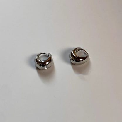 Earring Huggie Metallic