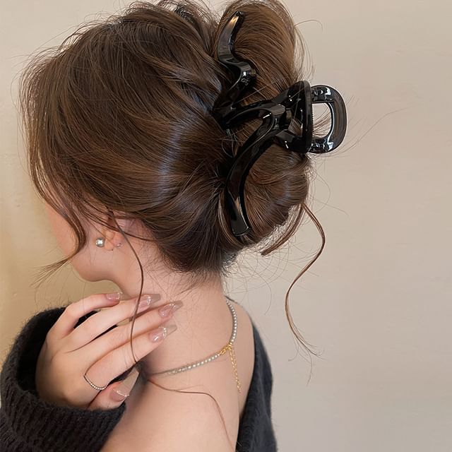 Claw Geometry Hair