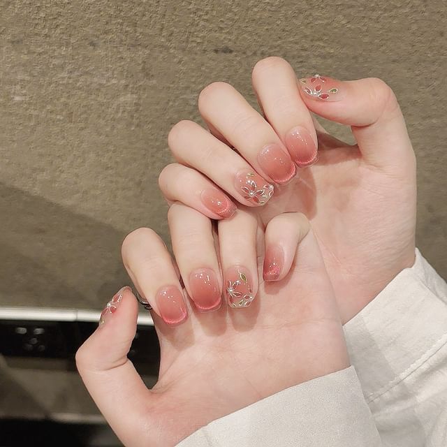 Blumen-Press-On-Nägel (verschiedene Designs)