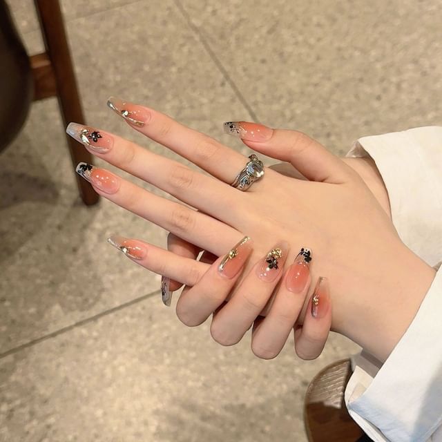 Blatt-Press-On-Nagel (verschiedene Designs)