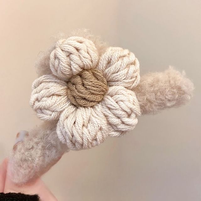 Claw Yarn Hair Chenille Clip Floral