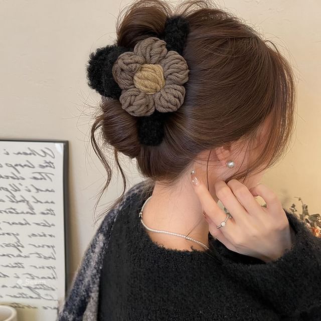 Claw Yarn Hair Chenille Clip Floral