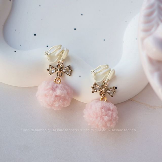 Pom Clip-On / Drop Earring