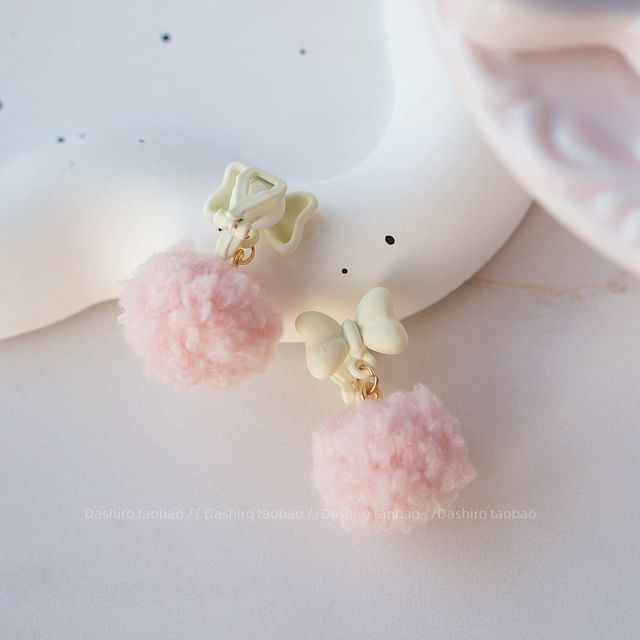 Pom Clip-On / Drop Earring